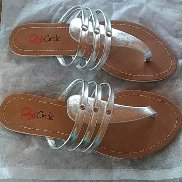 💐Women's Silver Slip On Sandals💐 - Picture 1 of 5